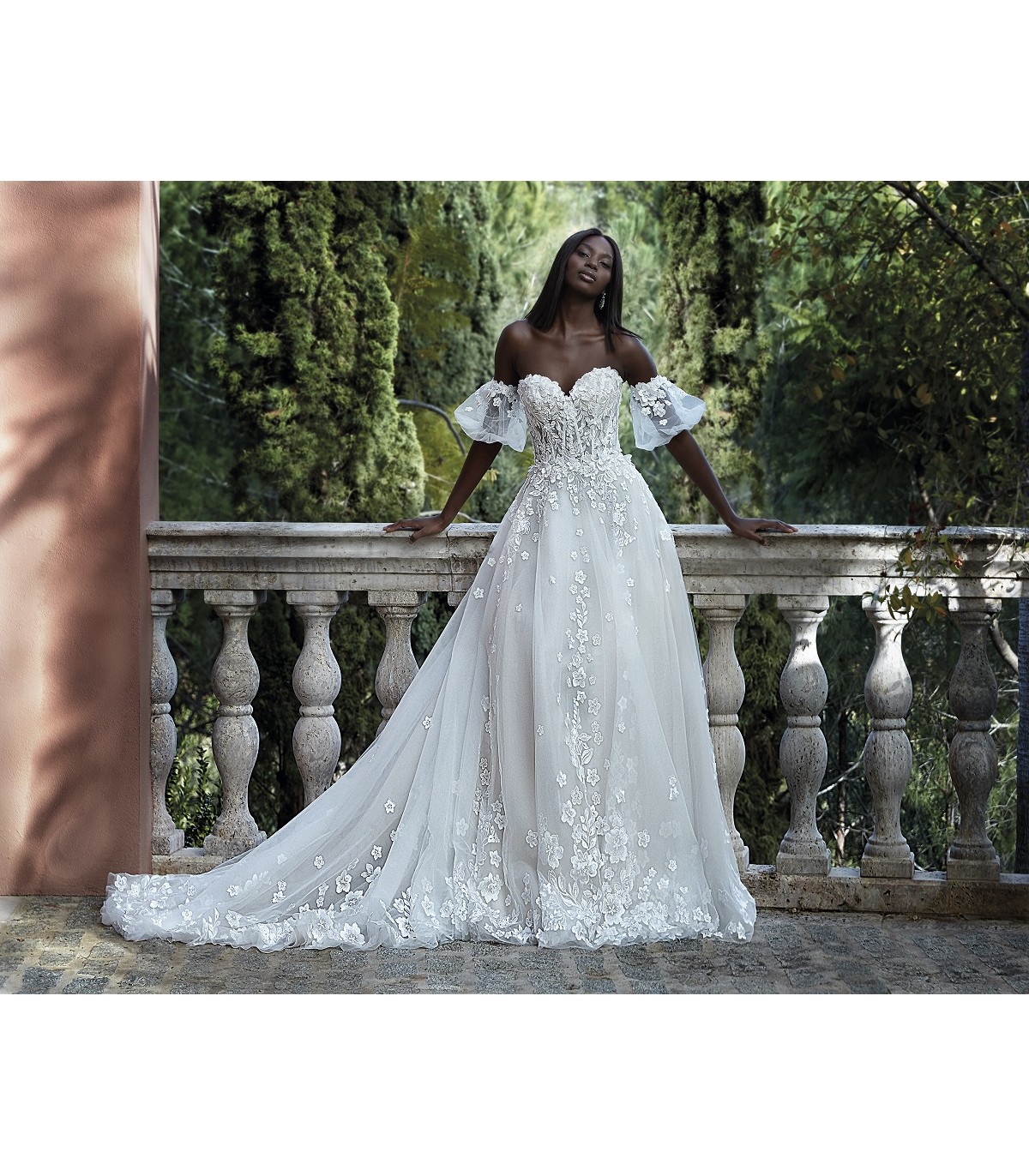 Novia Demetrios: vestidos de novia, ceremonia y vestidos de noche