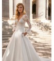 Vestido de novia SOLAN - Luna Novias 2025