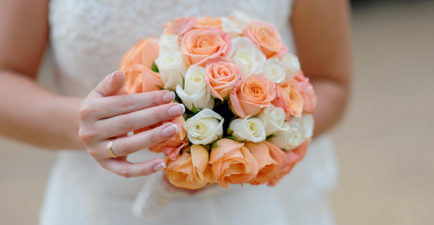 LA MANICURA PREFERIDA POR LAS NOVIAS