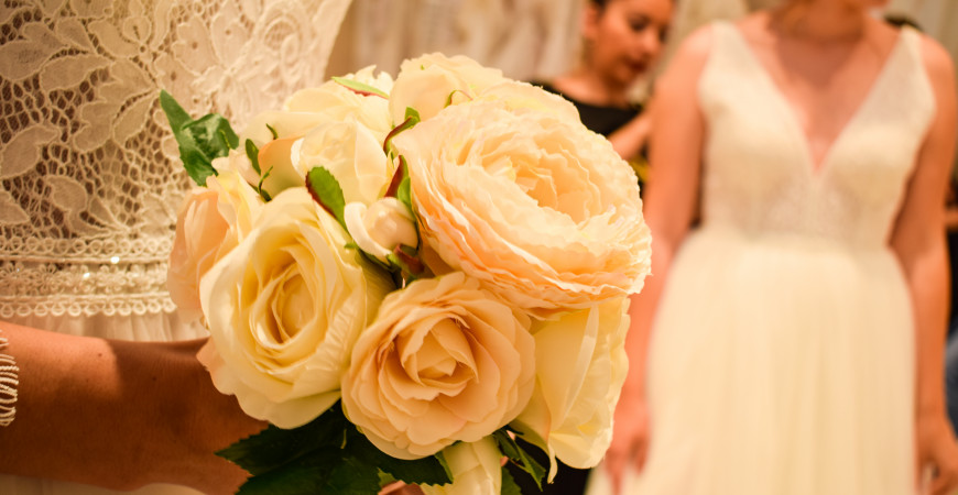 ERRORES QUE DEBES EVITAR AL COMPRAR TU VESTIDO DE NOVIA